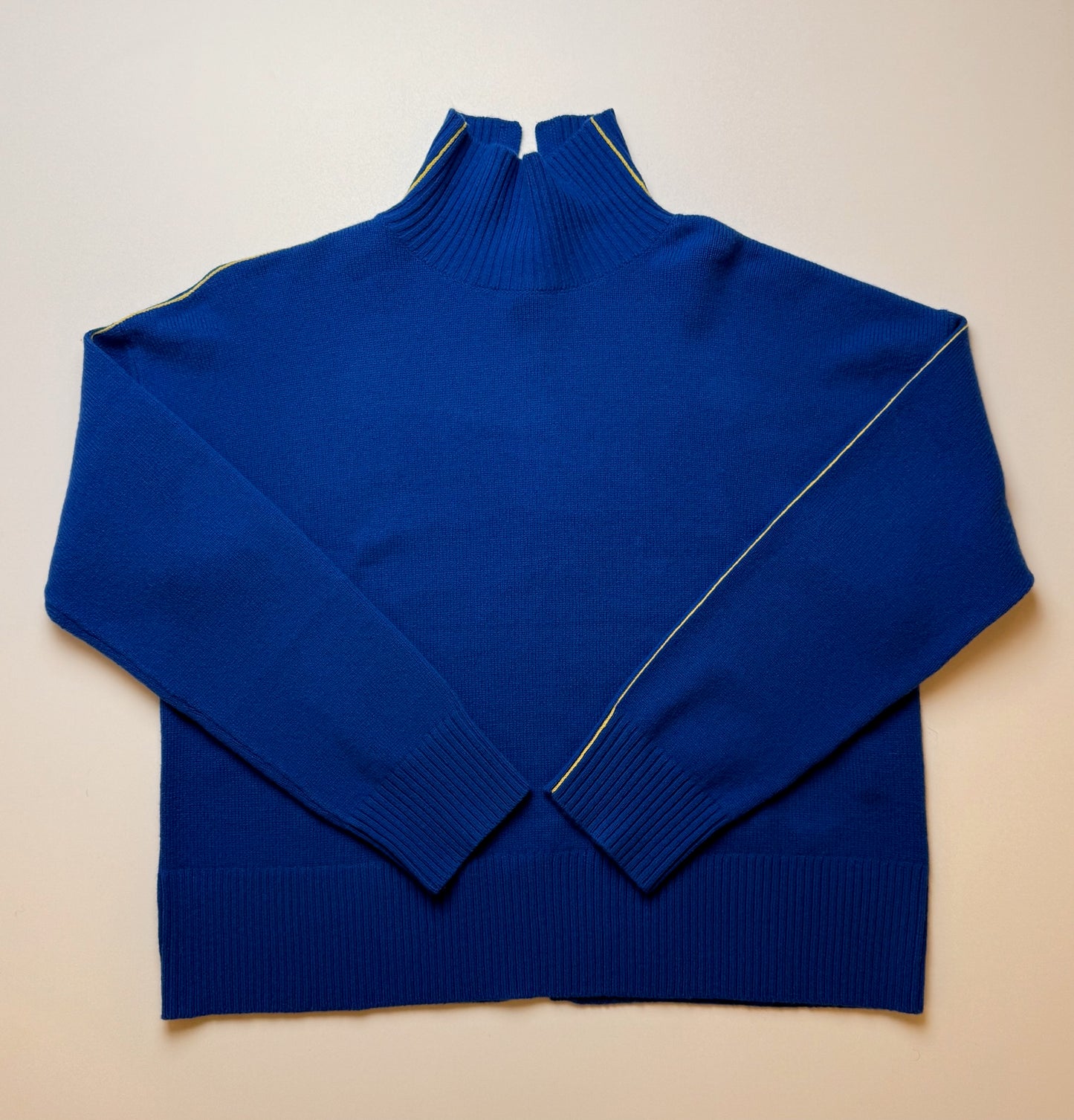 Col roulé Our sister